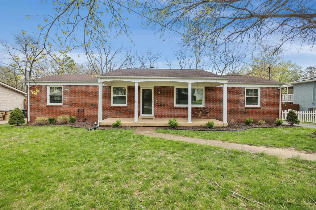 678 Brewer Drive Nashville TN 37211
