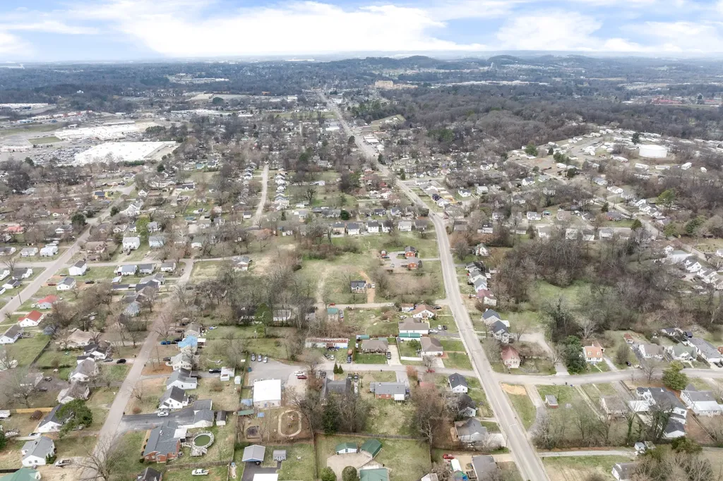 1814 Cherokee Drive Columbia TN 38401