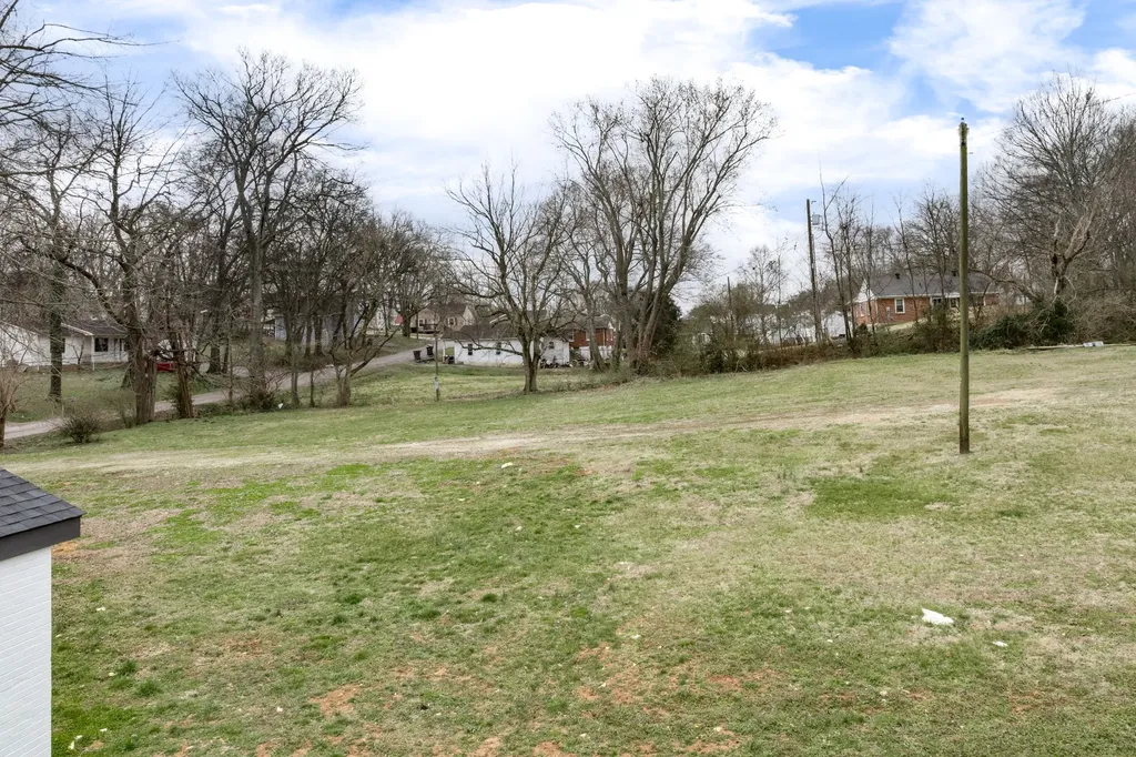 1814 Cherokee Drive Columbia TN 38401
