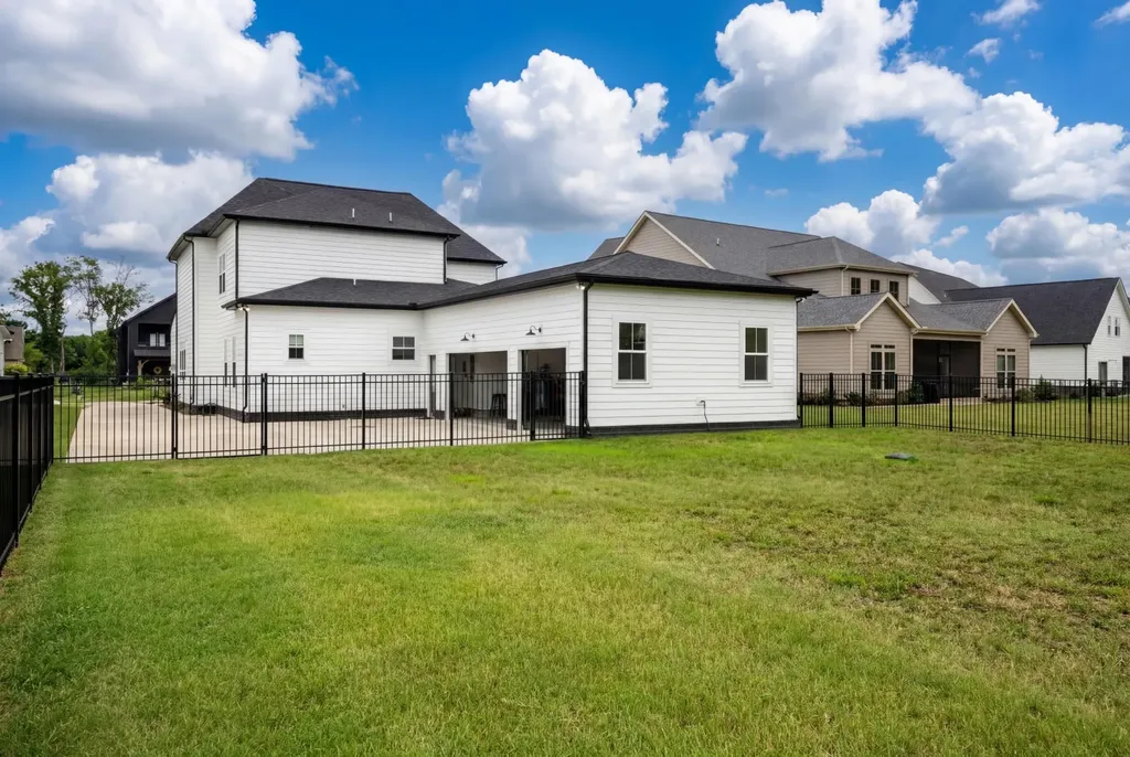 1506 Shalom Street Murfreesboro TN 37128