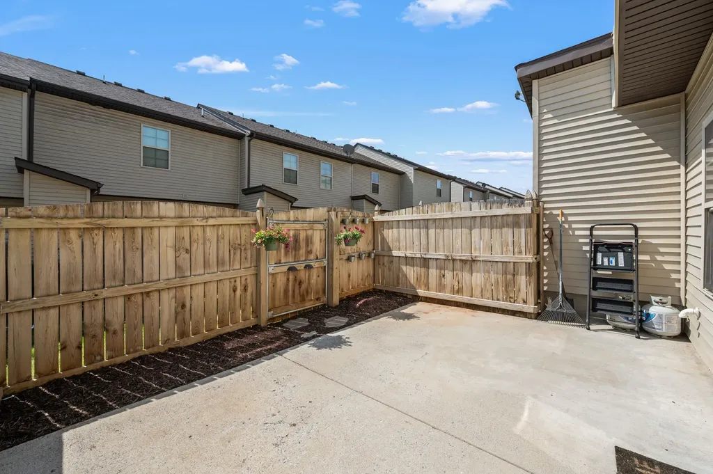 5311 Tony Lama Lane Murfreesboro TN 37128