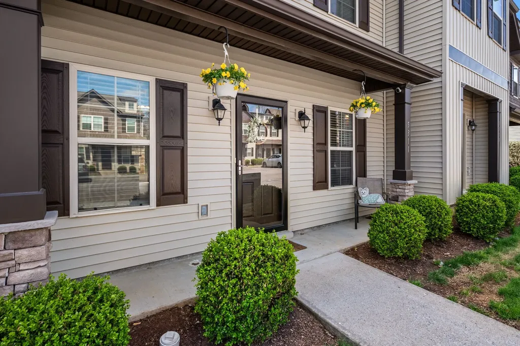 5311 Tony Lama Lane Murfreesboro TN 37128