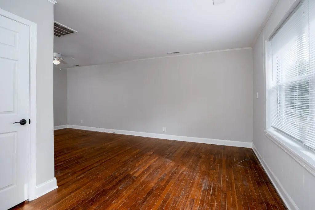 932 33rd Ave, N Nashville TN 37209