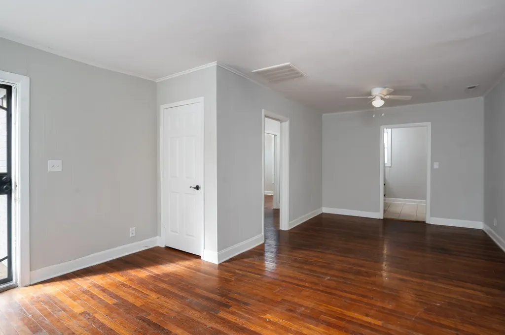 932 33rd Ave, N Nashville TN 37209