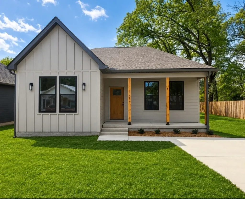 321 Jackson Street White Bluff TN 37187