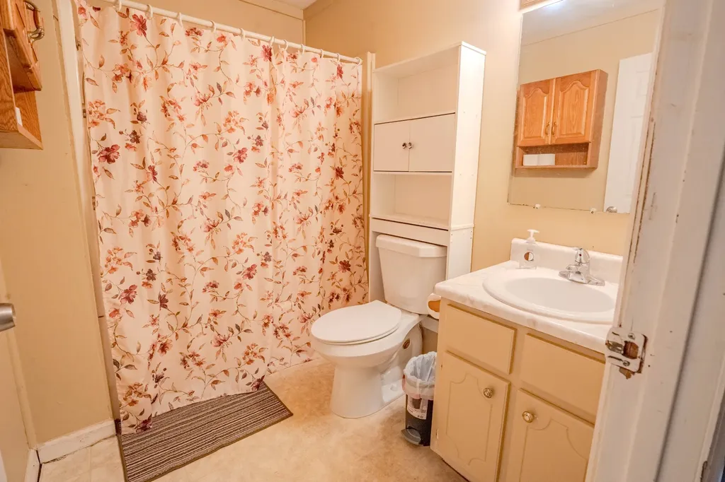 410 Palmer Street Lawrenceburg TN 38464