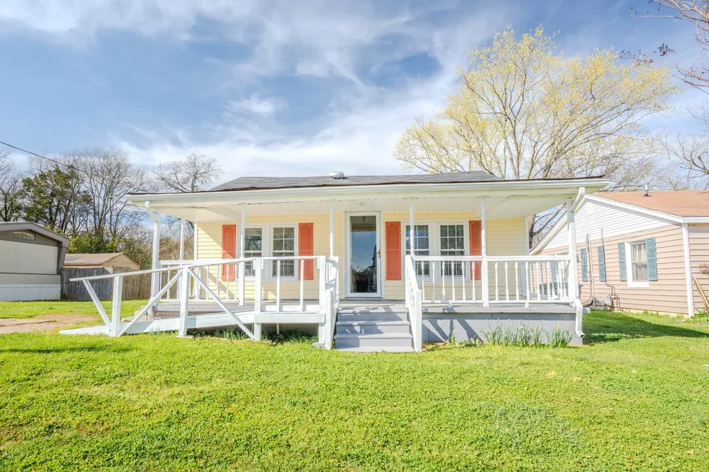 410 Palmer Street Lawrenceburg TN 38464