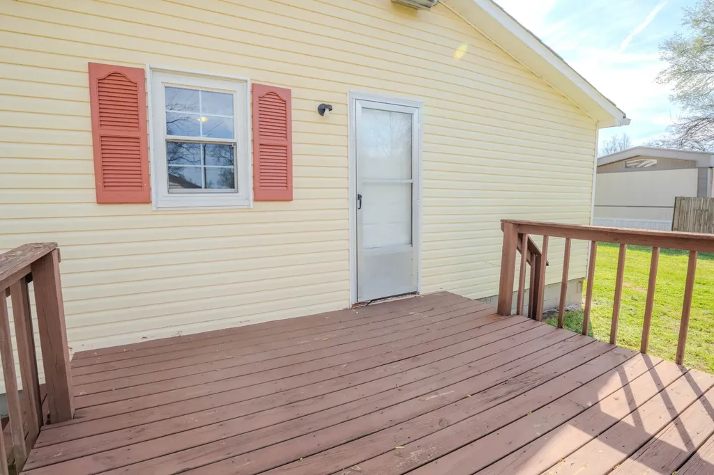 410 Palmer Street Lawrenceburg TN 38464