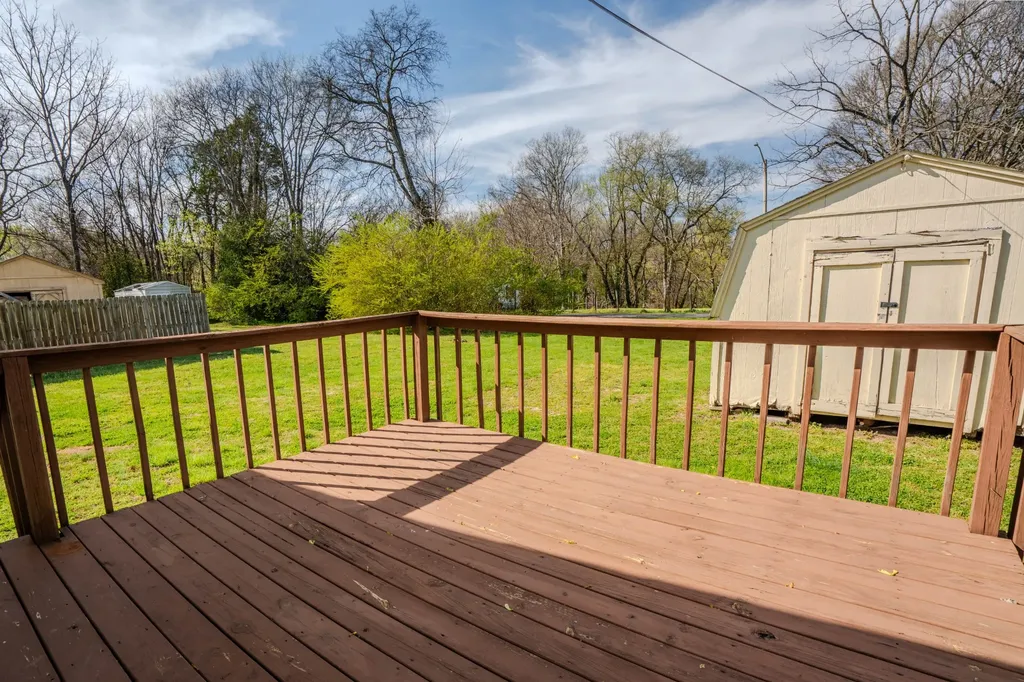 410 Palmer Street Lawrenceburg TN 38464