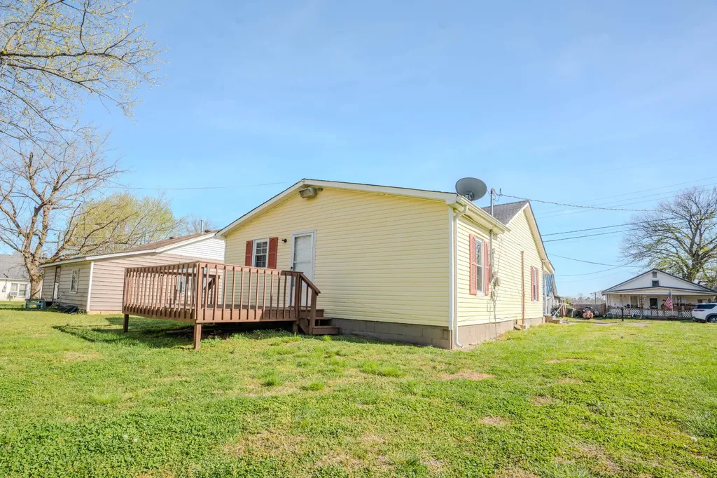 410 Palmer Street Lawrenceburg TN 38464