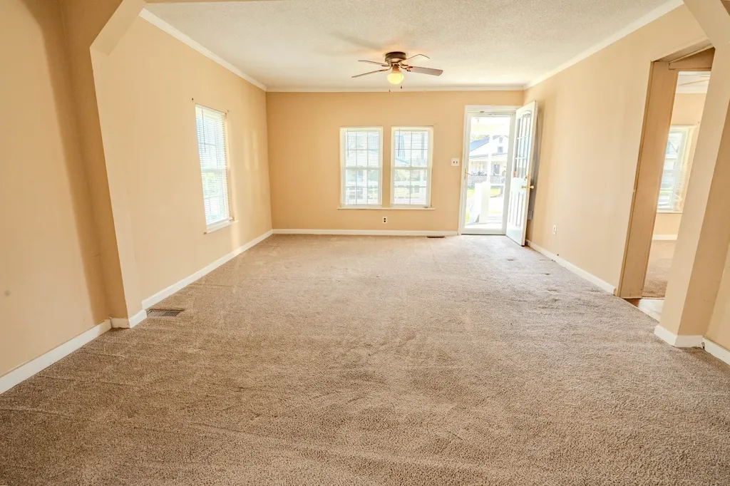 410 Palmer Street Lawrenceburg TN 38464