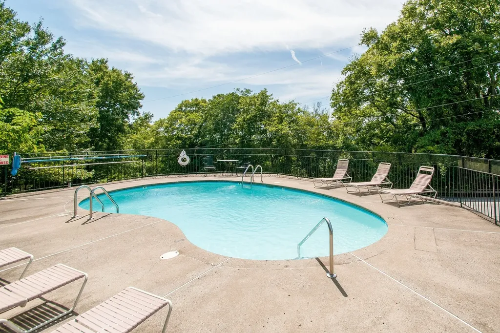 110 Bellevue Road Nashville TN 37221