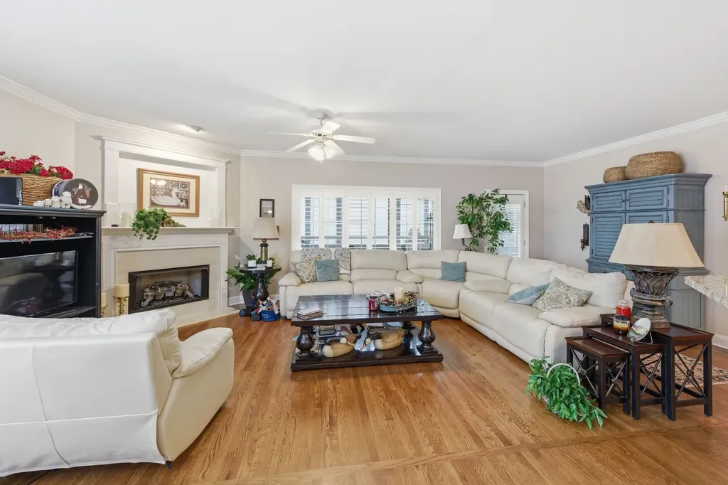 5212 Ravens Glen Nashville TN 37211