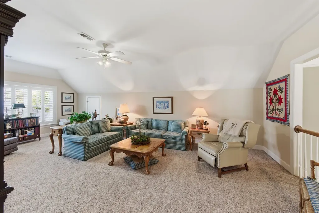 5212 Ravens Glen Nashville TN 37211