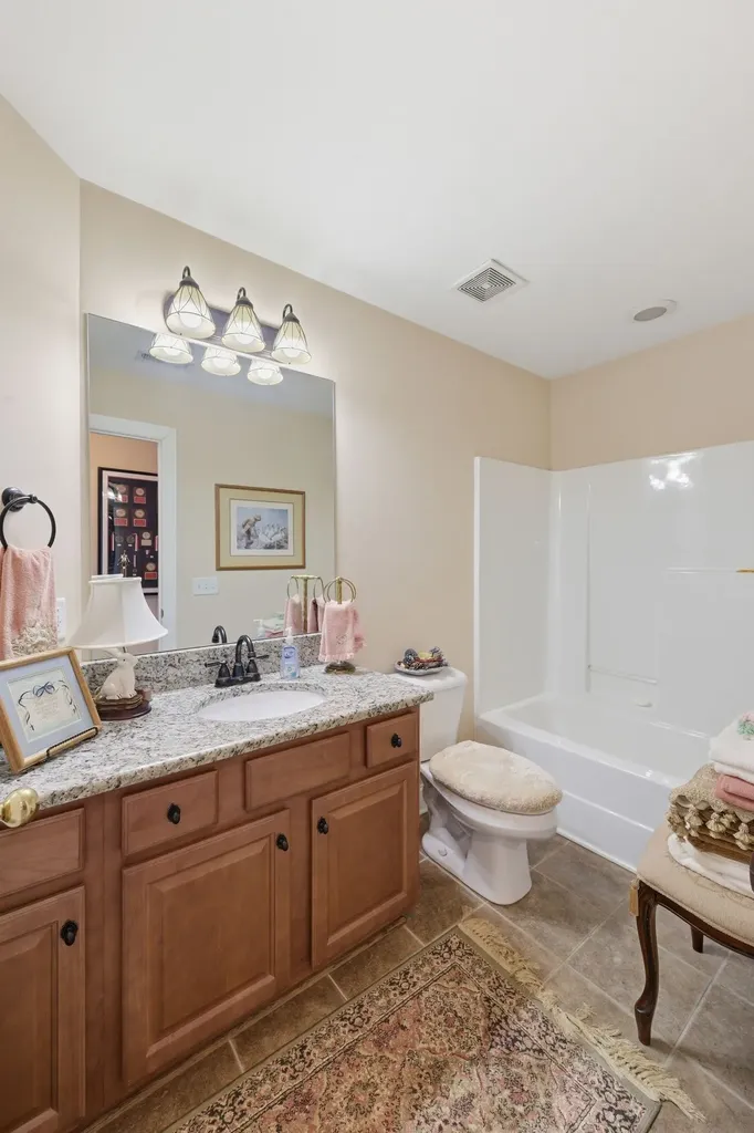 5212 Ravens Glen Nashville TN 37211