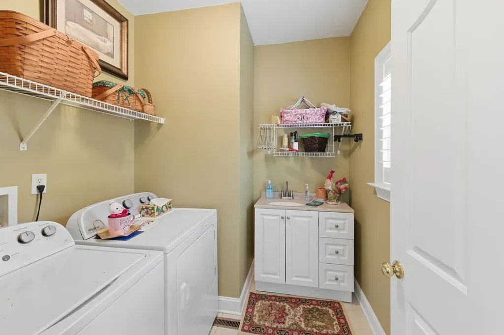 5212 Ravens Glen Nashville TN 37211