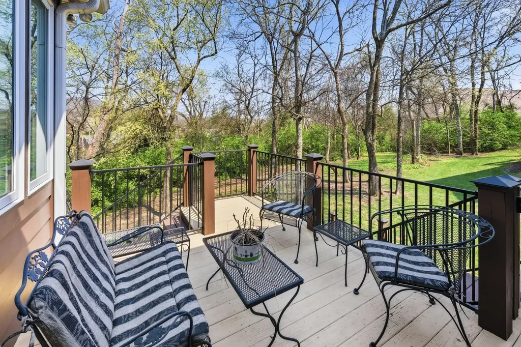 5212 Ravens Glen Nashville TN 37211