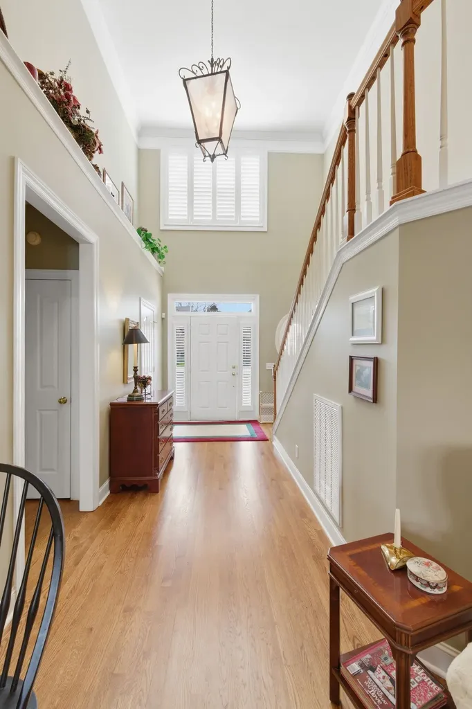 5212 Ravens Glen Nashville TN 37211