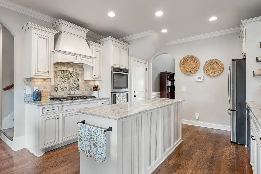 2726 Cherrydale Drive Lebanon TN 37087