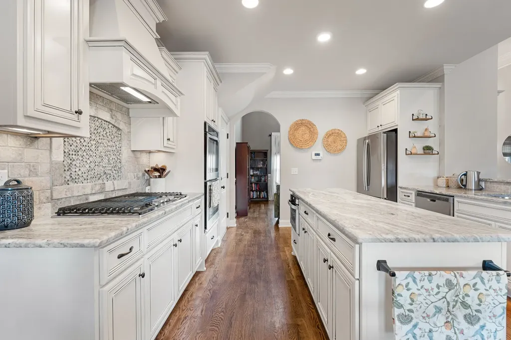 2726 Cherrydale Drive Lebanon TN 37087
