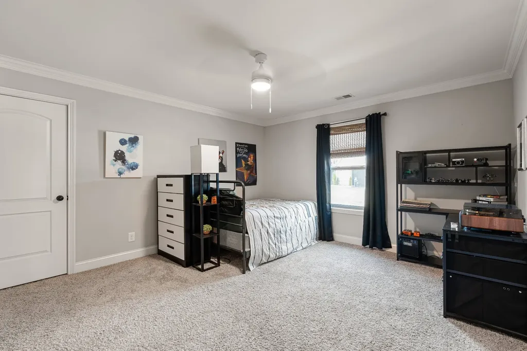 2726 Cherrydale Drive Lebanon TN 37087