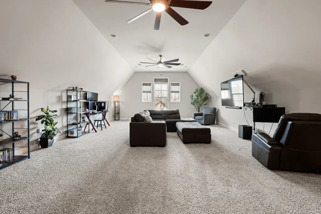 2726 Cherrydale Drive Lebanon TN 37087