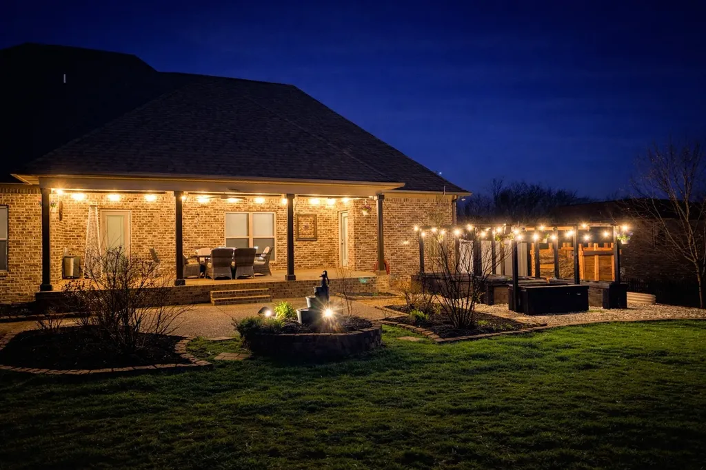 2726 Cherrydale Drive Lebanon TN 37087