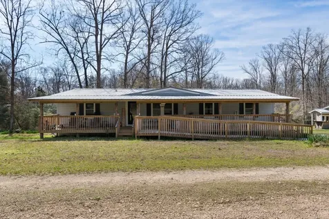1300 New Sheboss Road Duck River TN 38454