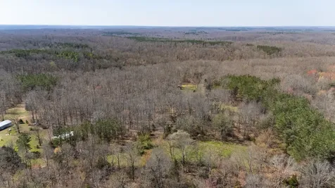 1300 New Sheboss Road Duck River TN 38454