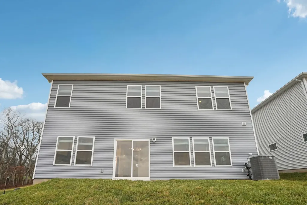 830 Bird Bluff Clarksville TN 37043