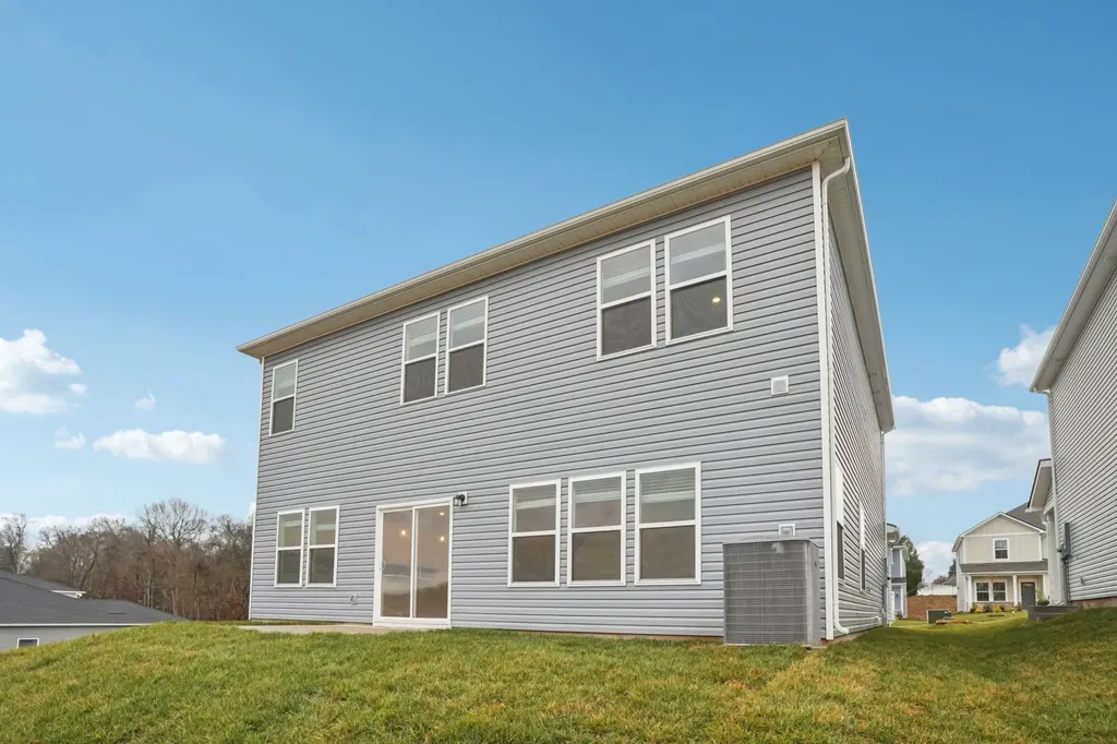 830 Bird Bluff Clarksville TN 37043