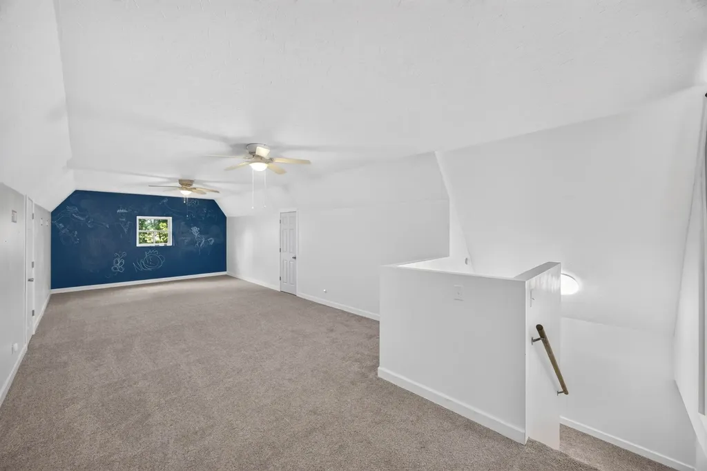 314 Smyrna Road Byrdstown TN 38549