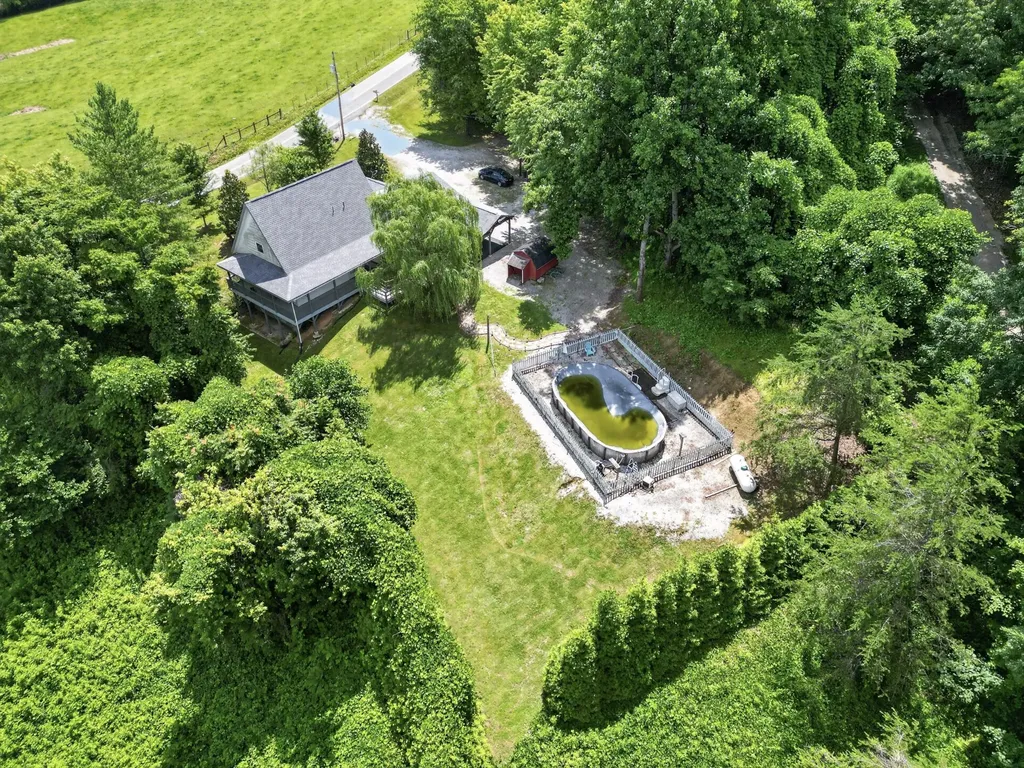 314 Smyrna Road Byrdstown TN 38549