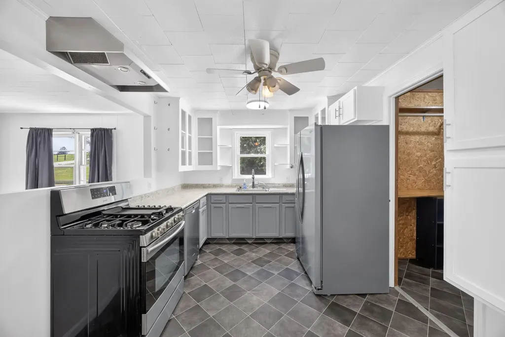 314 Smyrna Road Byrdstown TN 38549