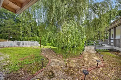 314 Smyrna Road Byrdstown TN 38549