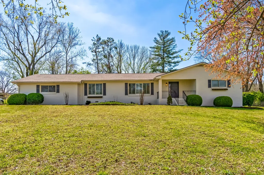 2203 Oakwood Court Franklin TN 37064