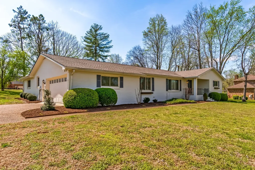 2203 Oakwood Court Franklin TN 37064