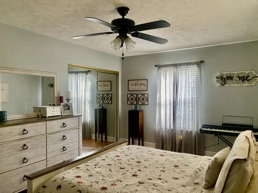 694 Mcquade Circle Mcminnville TN 37110