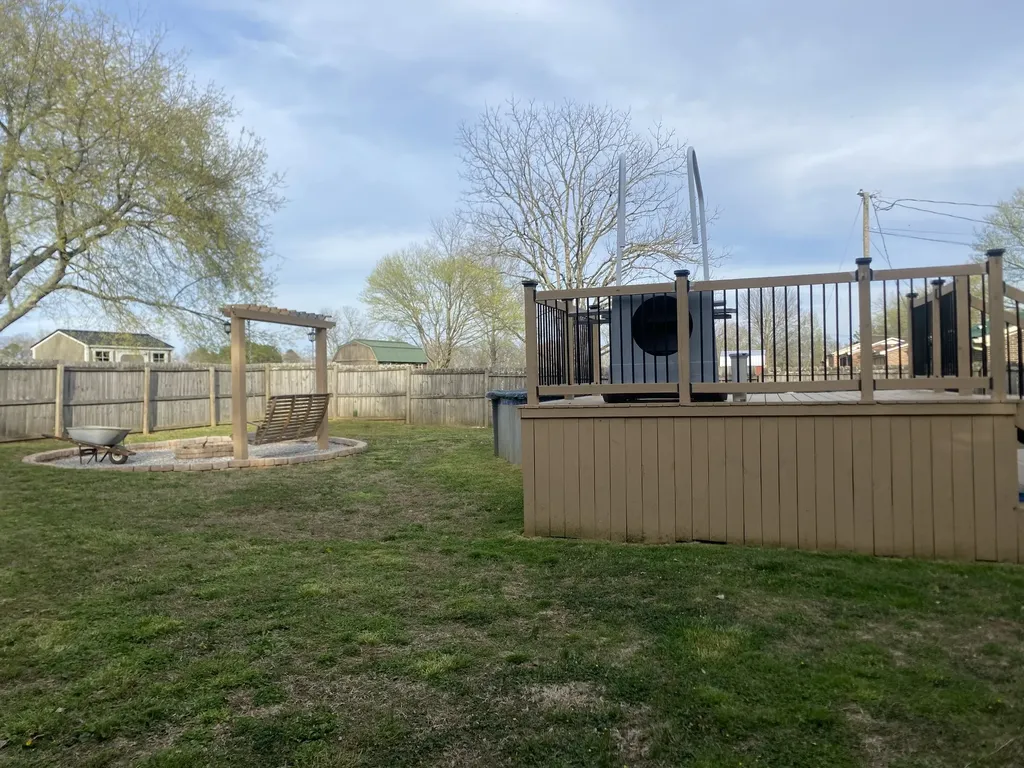 694 Mcquade Circle Mcminnville TN 37110
