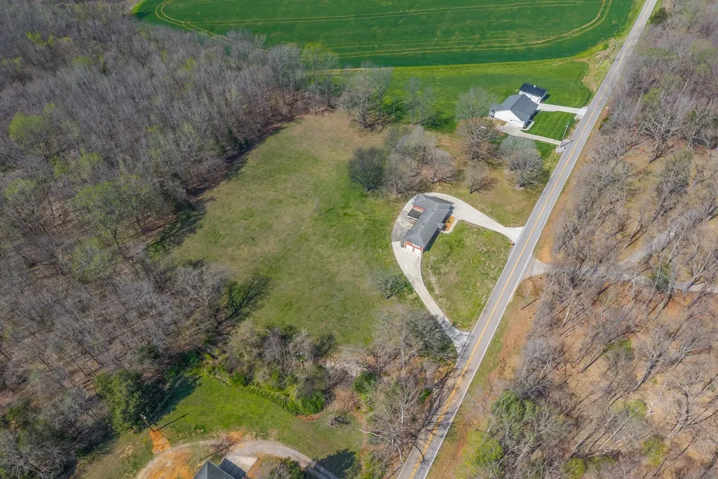 1718 Seven Mile Ferry Road Clarksville TN 37040