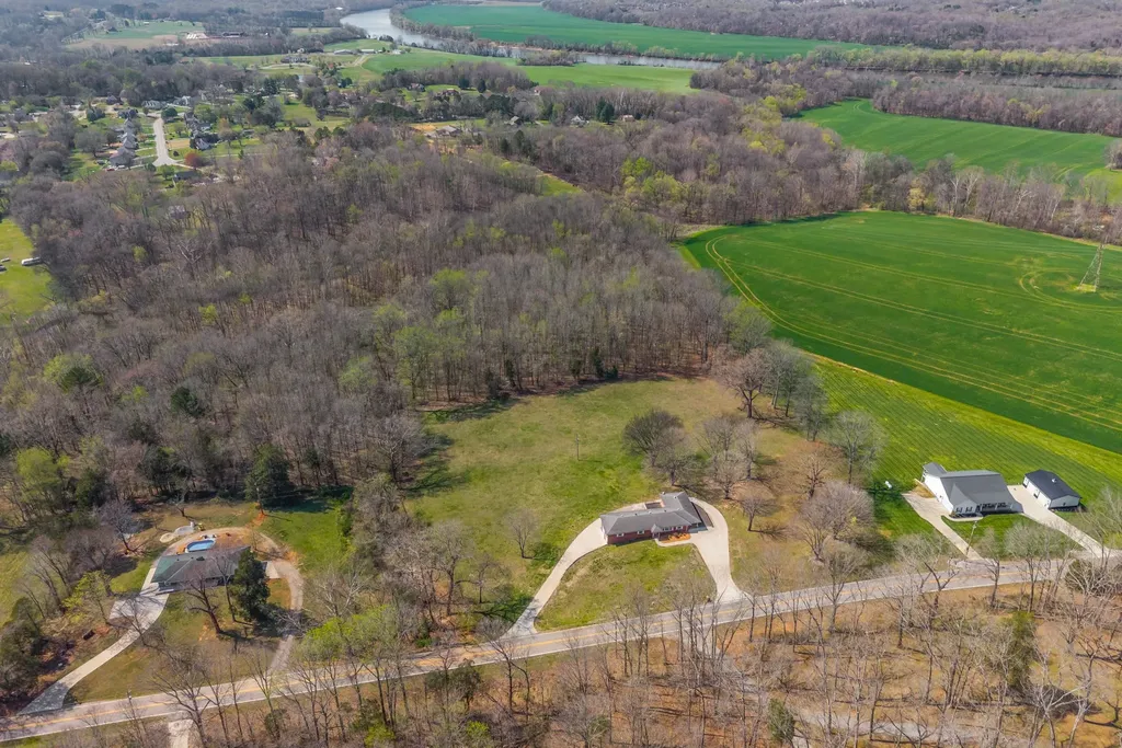 1718 Seven Mile Ferry Road Clarksville TN 37040