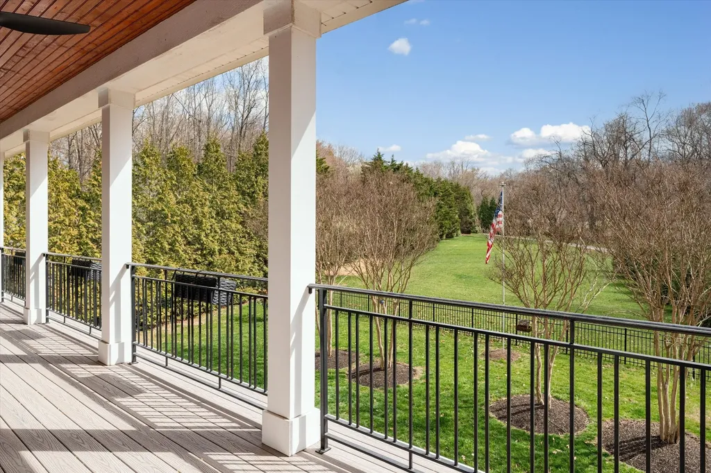 3863 Saundersville Ferry Road Mount Juliet TN 37122