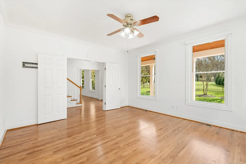 3863 Saundersville Ferry Road Mount Juliet TN 37122