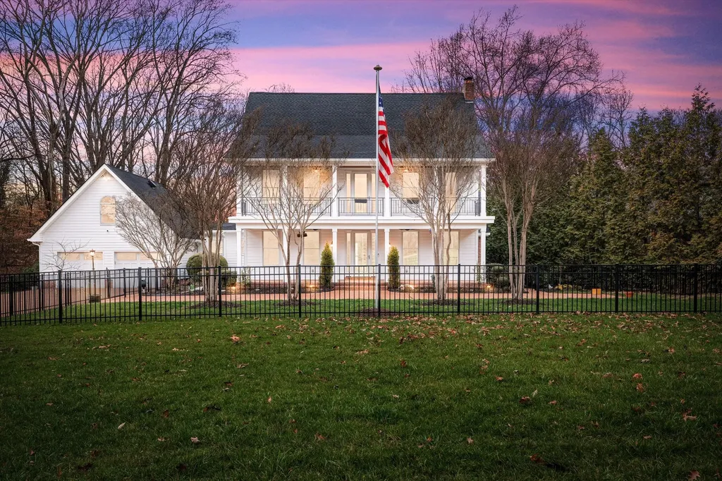 3863 Saundersville Ferry Road Mount Juliet TN 37122