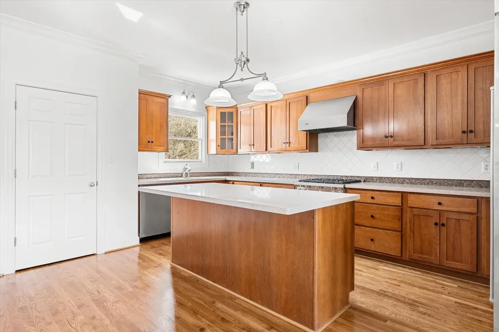 3863 Saundersville Ferry Road Mount Juliet TN 37122