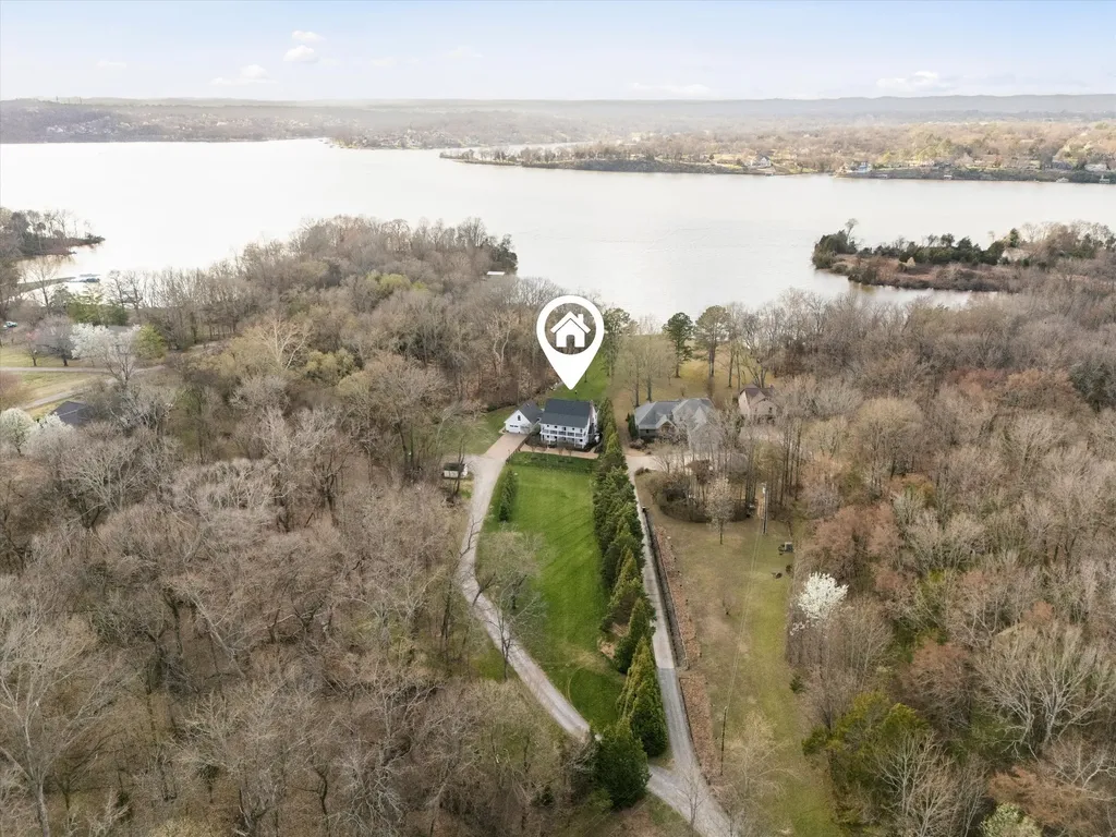 3863 Saundersville Ferry Road Mount Juliet TN 37122