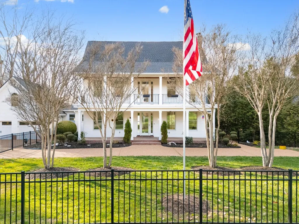 3863 Saundersville Ferry Road Mount Juliet TN 37122