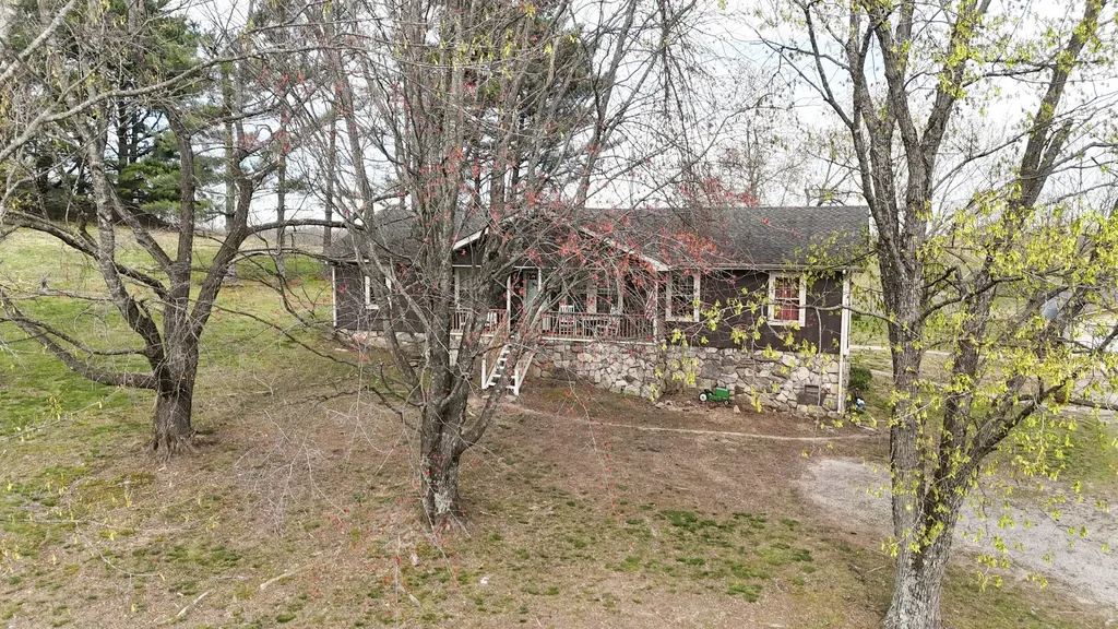 231 Austin Road Lafayette TN 37083