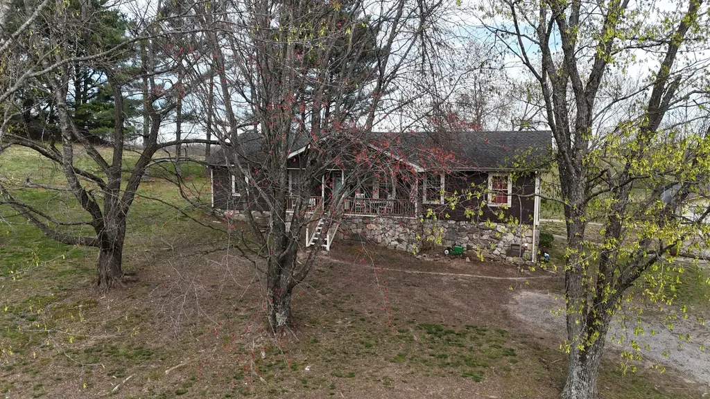 231 Austin Road Lafayette TN 37083