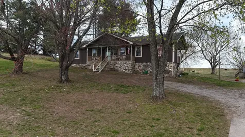 231 Austin Road Lafayette TN 37083